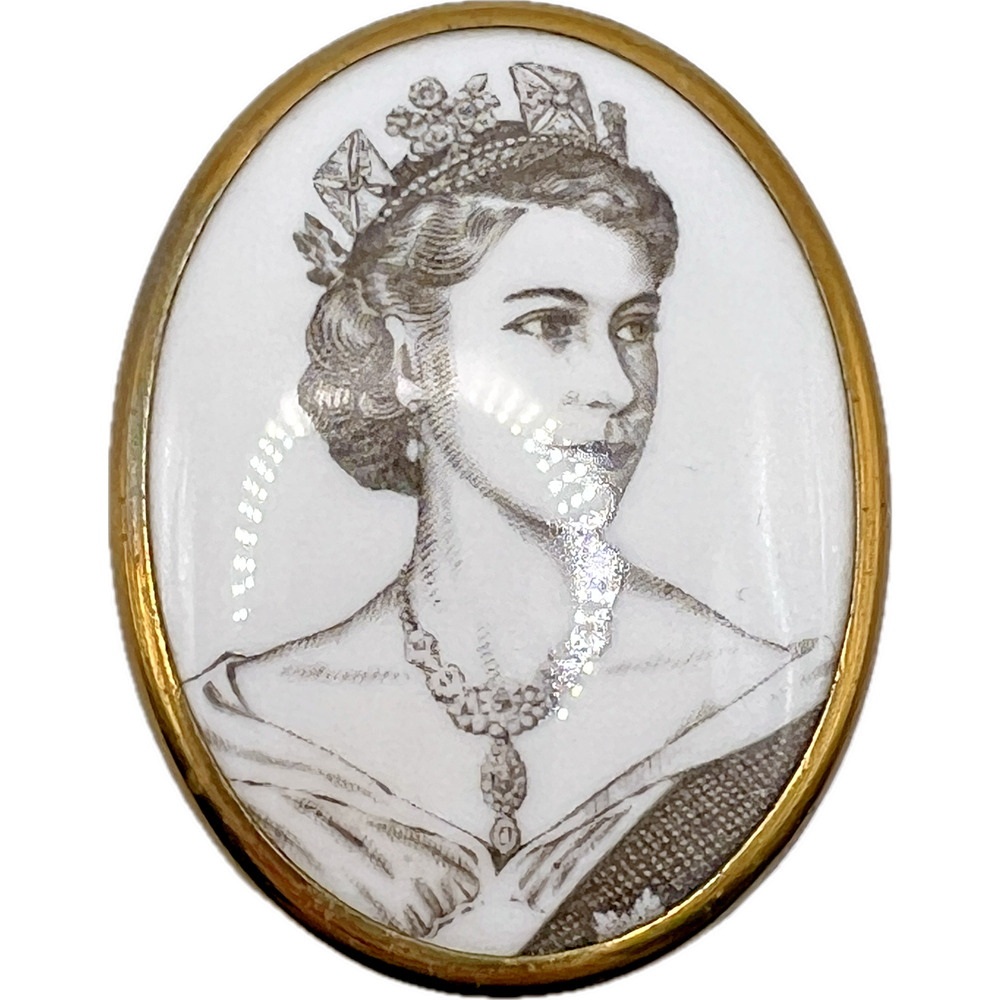 Queen Elizabeth June 2nd 1953 Coronation Brooch Worchester Porcelain Portrait